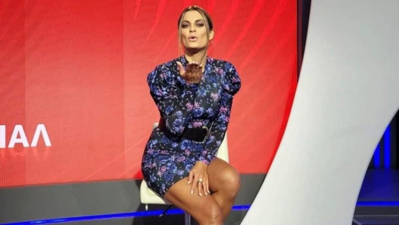 Έκπληξη! Γνωστή δημοσιογράφος παρουσιάστρια στην Αθλητική Κυριακή (ΦΩΤΟ)