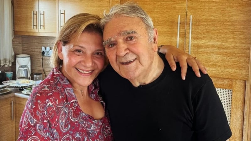 Ξεξφτίλα! "Πέθαναν" τον Πασχάλη Τερζή - Η απάντηση του τραγουδιστή
