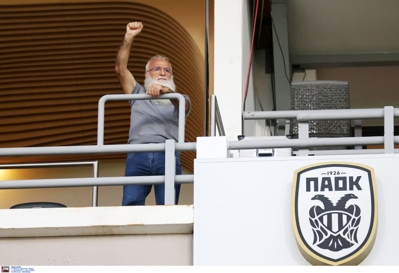 Χαμός στην Τούμπα για επανεμφάνιση Σαββίδη - Αποθέωση για Ραζβάν! (Vids)