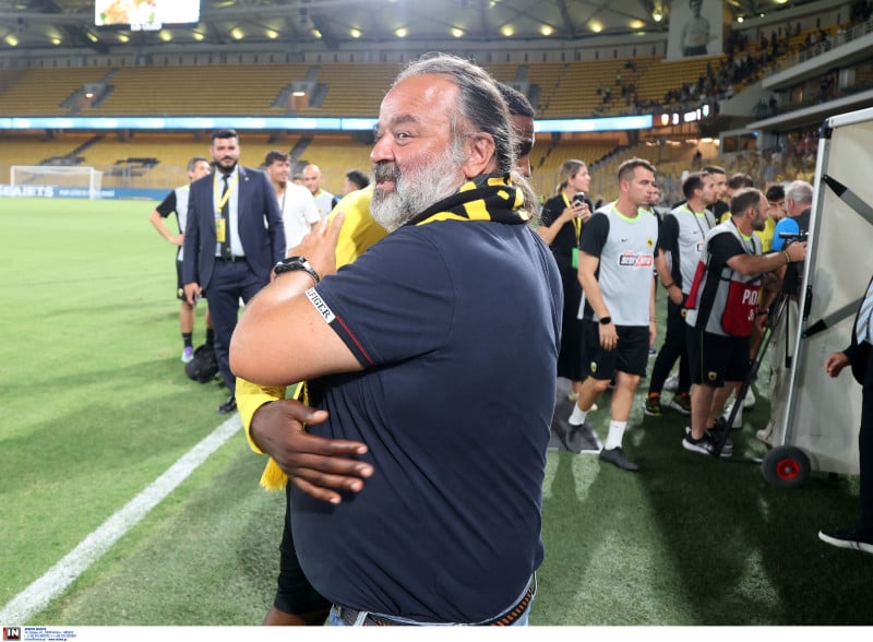 Τρελάθηκε ο Ηλιόπουλος με την πρόκριση! Τι έκανε με τη λήξη του ματς (ΦΩΤΟ)