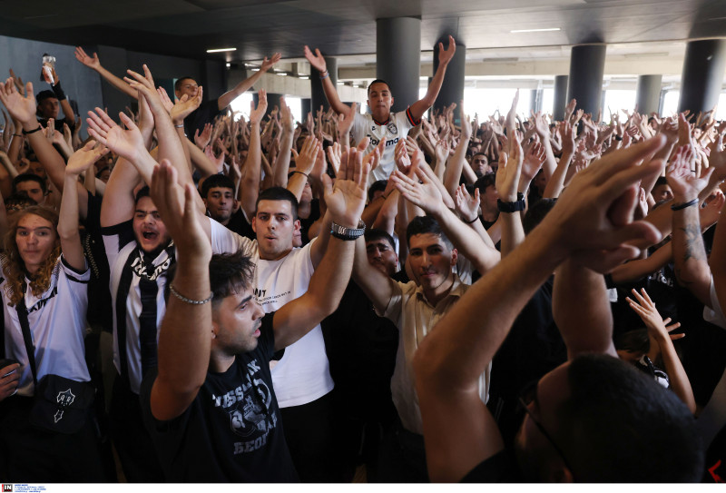 "Πανζουρλισμος" στην υποδοχή του σαστισμένου Ζαφείρη! Αποθέωση Σαββίδη (VD)