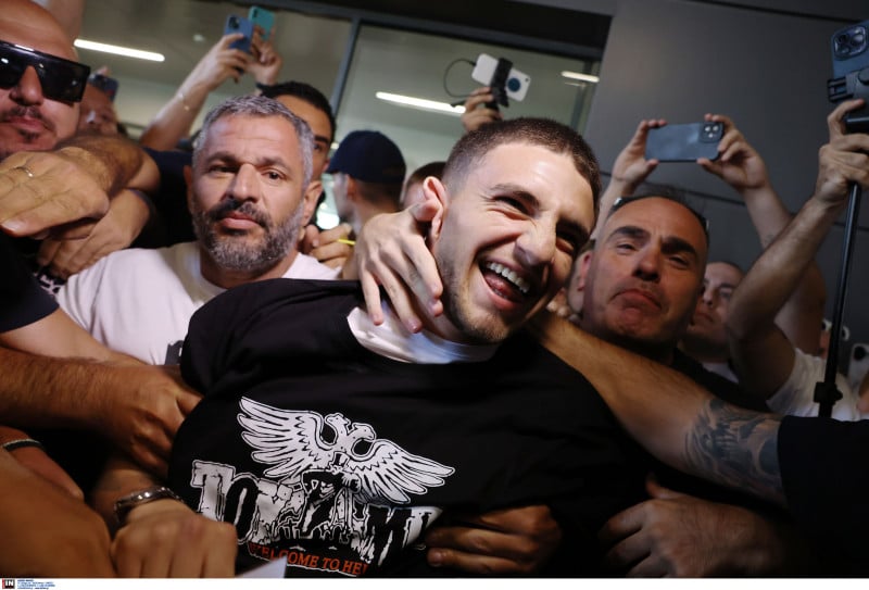 "Πανζουρλισμος" στην υποδοχή του σαστισμένου Ζαφείρη! Αποθέωση Σαββίδη (VD)