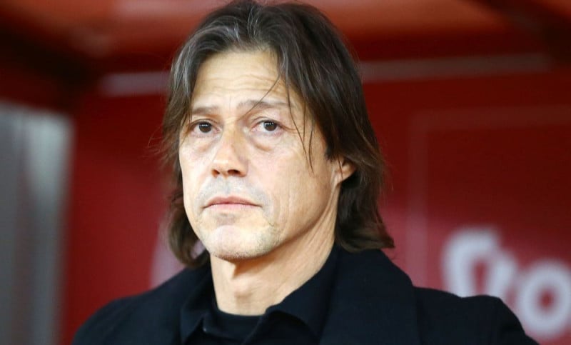 Συναγερμός στη Σεβίλλη: Ο Αλμέιδα σε τεντωμένο σκοινί μετά τη νέα κρίση!