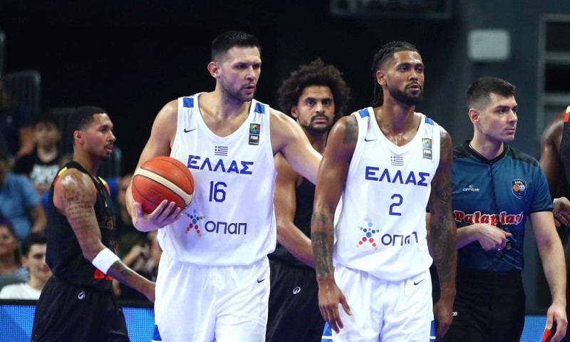 Nτόρσεϊ και Παπανικολάου με τη φανέλα της Εθνικής Ελλάδας