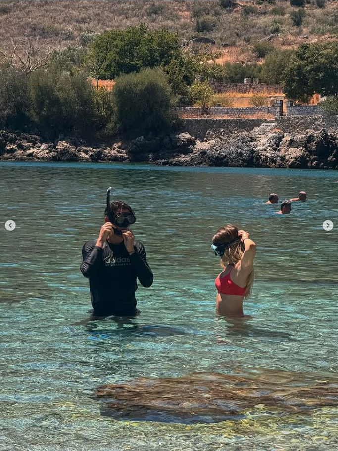 Εντυπωσιακή ηθοποιός το κορίτσι του Τζολάκη - Τελείωσε και το Πολυτεχνείο!