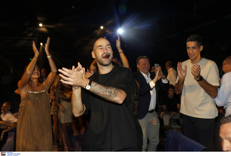 Χαμός με Λαρεντζάκη σε κέντρο, αγκαλιές Σπανούλη-Γιάννη - Δεν πήγαν του ΠΑΟ