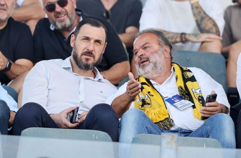 Ξανά δίπλα στην ΑΕΚ ο Ηλιόπουλος - Παρών και στο Αιγάλεω