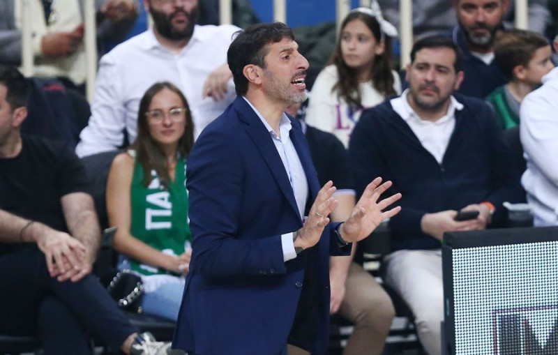 Ευχάριστα νέα για Μουμπρού - Βγήκε από το νοσοκομείο