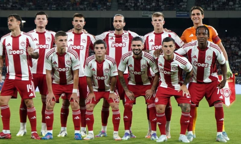 Η ενδακάδα του Ολυμπιακού σε παράταξη