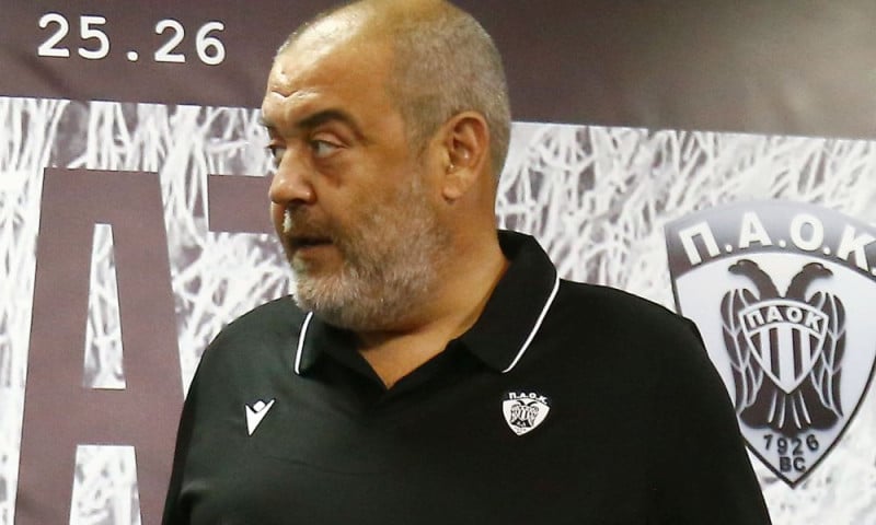 O Θανάσης Χατζόπουλος