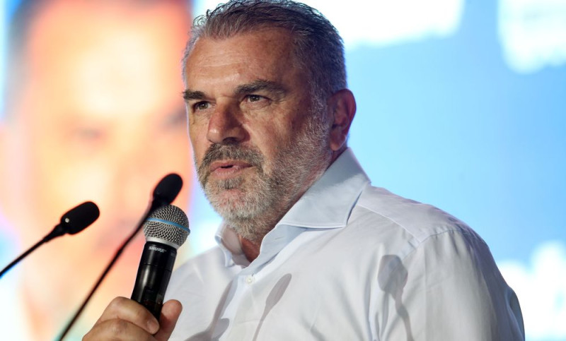 Το αποφάσισε για Ποστέκογλου ο Μαρινάκης - Στο... κόκκινο η πίεση 