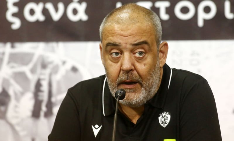 Ο Θανάσης Χατζόπουλος