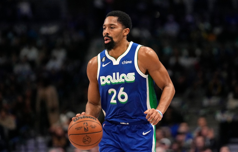 Πέσιτς: «Για αυτό αποχώρησε από την Μπάγερν ο Ντινγουίντι»