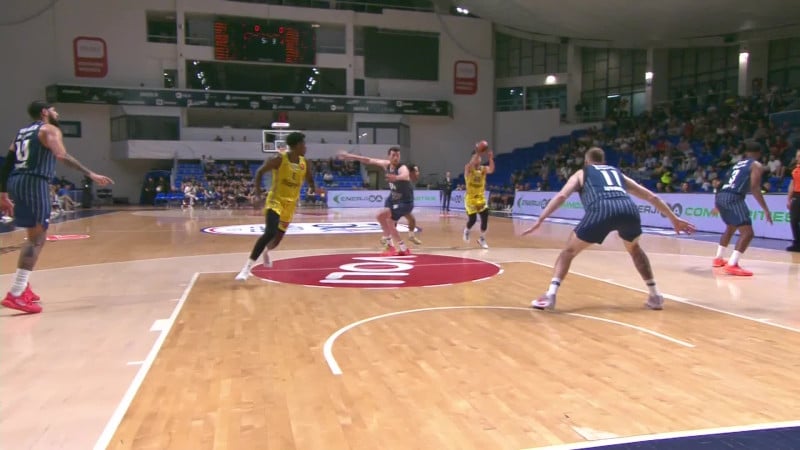 Σα να παίζουν ποδόσφαιρο: 1-2 και κάρφωμα του Χορντ (ΒΙΝΤΕΟ)
