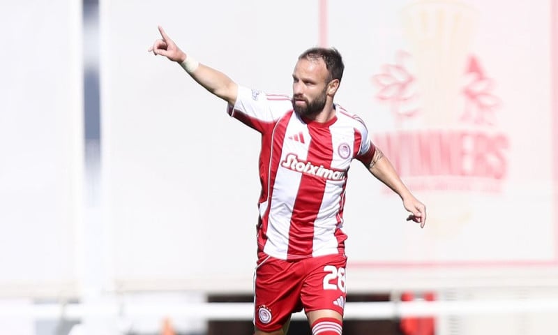 Σταματάει το ποδόσφαιρο σταρ του Ολυμπιακού! Συμφωνία με Μαρινάκη για πόστo