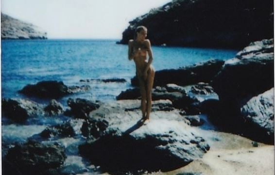 Σύζυγος παίκτη γδύθηκε και δημοσίευσε μια φωτογραφία στο Insτagram