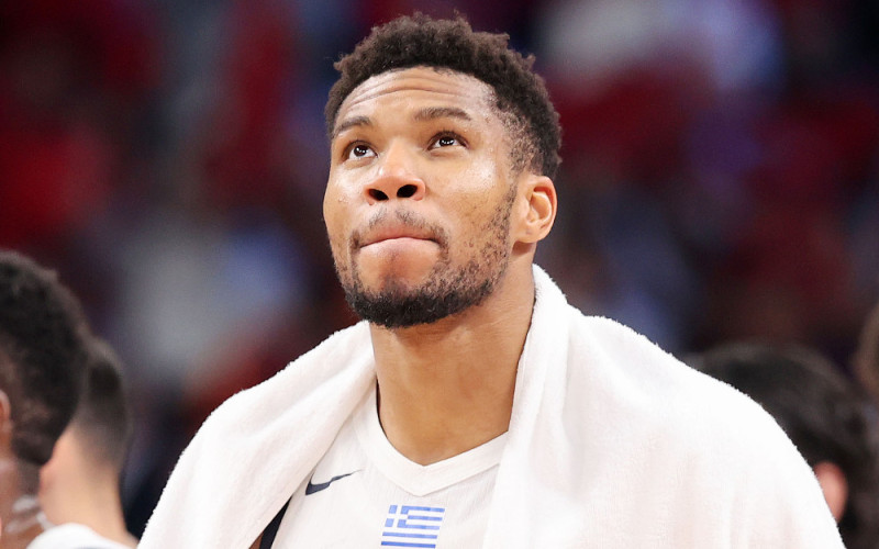 Σαρωτικός ο Αντετοκούνμπο κόντρα στους Λέικερς (ΒΙΝΤΕΟ)