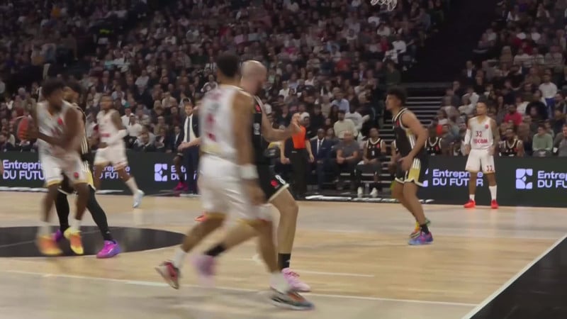 Τα εντυπωσιακά καρφώματα του Χέις με τη Βιλερμπάν (ΒΙΝΤΕΟ)