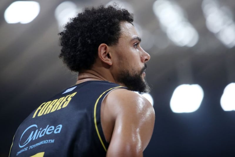 Ζορίζουν τα πράγματα στον Άρη - Δύο παίκτες στην έξοδο - Άμεσες αποφάσεις