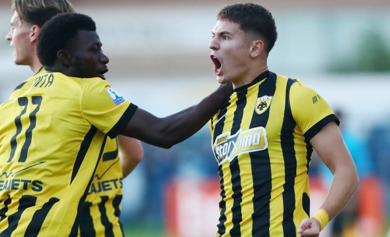 Αποθέωση Καλοασκάμη στην Ιταλία: "Λάμπει στην ΑΕΚ"