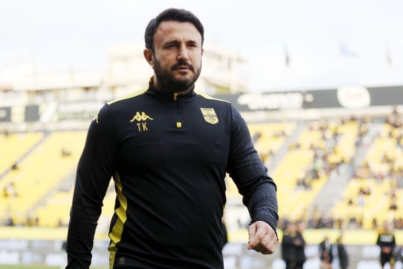 Στην προπόνηση του Άρη ο Καρυπίδης - Τι είπε στους παίκτες