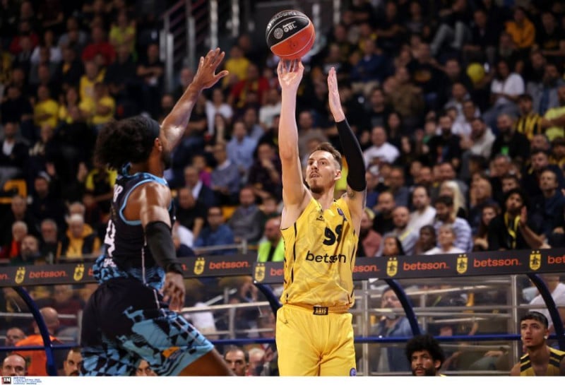 Ζορίζουν τα πράγματα στον Άρη - Δύο παίκτες στην έξοδο - Άμεσες αποφάσεις