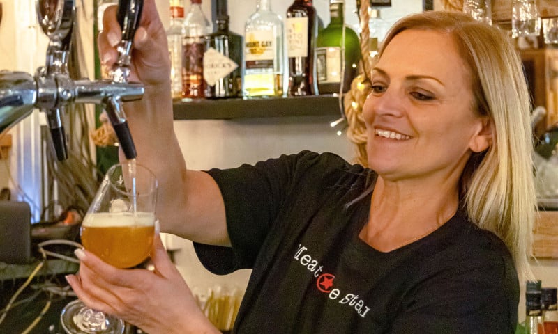 Όργια στην κουζίνα! Η νέα ζωή της Χριστίνας Λαμπίρη