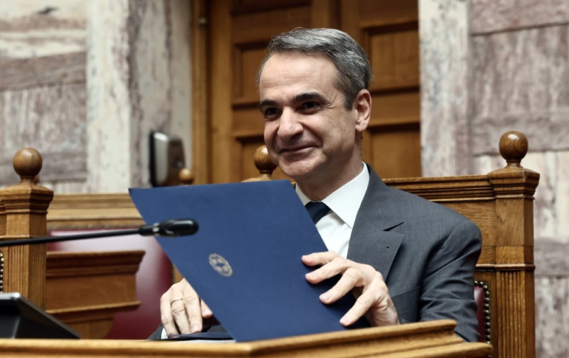 Ανατροπή για Μητσοτάκη με νέα δημοσκόπηση - Μοιράζει δις, ποιοι θα πάρουν!