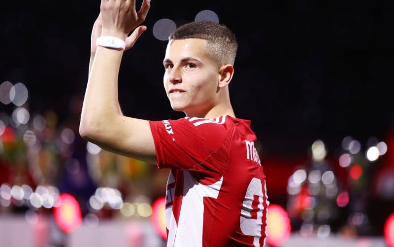 Golden Boy 30 εκατ.Ευρώ! Όλη αλήθεια για τη σχέση Μουζακίτη-Μεντιλίμπαρ