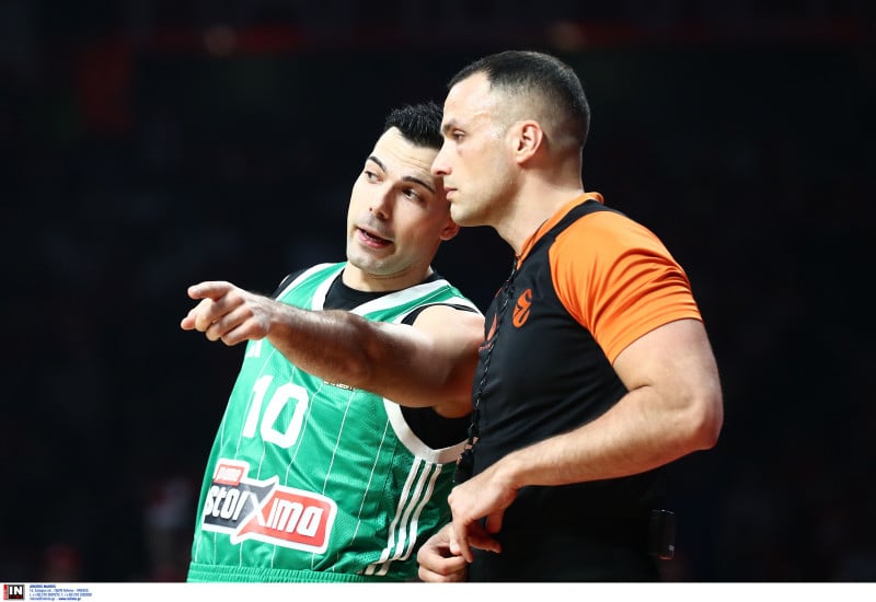 Ο Σλούκας διαμαρτύρεται στον Νίκολιτς