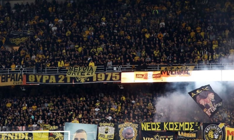 Τσουχτερά πρόστιμα από UEFA στην ΑΕΚ για τα λέιζερ