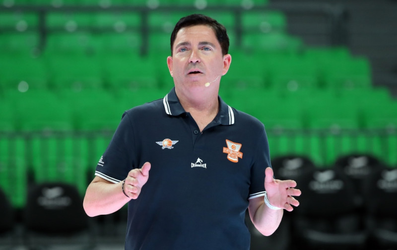 Βάζει... φωτιές σε Πασκουάλ ο Παναθηναϊκός: "Σκέψεις αποχώρησης"