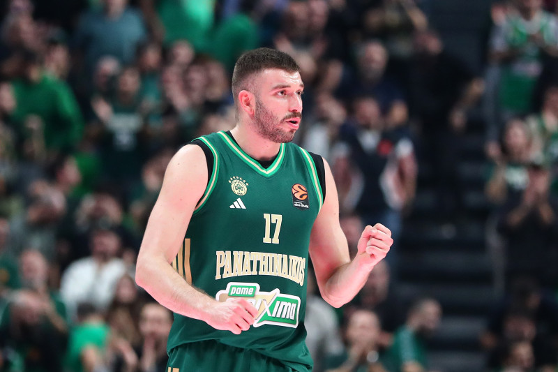 Συγκλονιστικός Ρογκαβόπουλος για Βιολάντα και "αετόπουλα" 