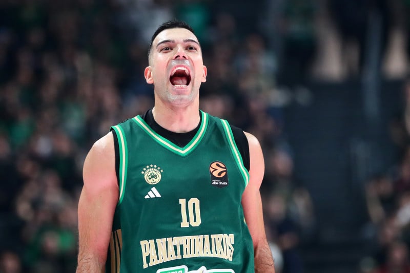 Η τελευταία κίνηση που "κλειδώνει" το F4 για ΠΑΟ - Νέο... δώρο σε Σλούκα!