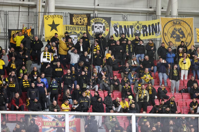 Πήραν θέση οι οπαδοί της ΑΕΚ στη Σαμψούντα! (ΦΩΤΟ)