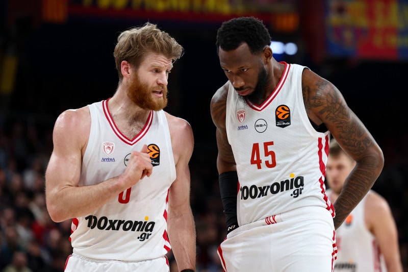 Vlog Καούρη: "Υποφέρει" ο Ολυμπιακός με... Ντόρσεϊ, Φουρνιέ και Βεζένκοφ!