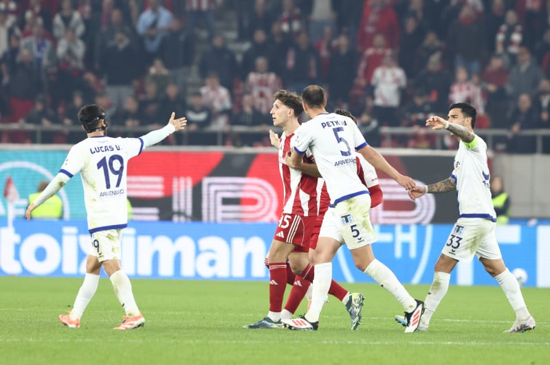 Οργή στον Ολυμπιακό για όσα έγιναν στο Καραϊσκάκη - Χαμός με Παντελίδη!