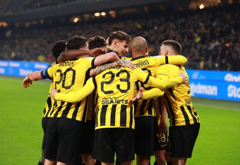 Μετά από 18 χρόνια Χριστούγεννα στην κορυφή η ΑΕΚ!