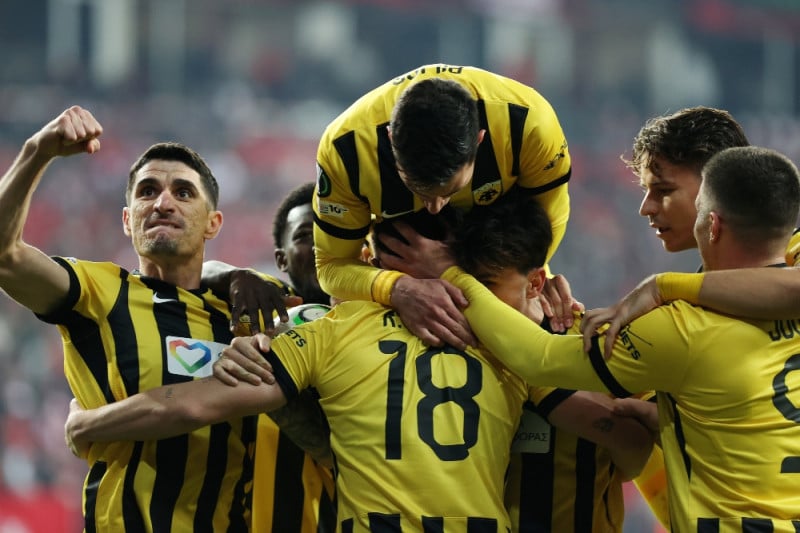 10 εκατομμύρια "δώρο" σε Σαββίδη-Ηλιόπουλο - Τα ρίχνουν όλα σε μεταγραφές!