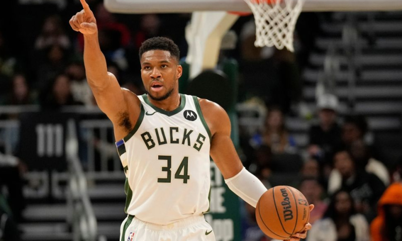 Το μέλλον του Γιάννη Αντετοκούνμπο έχει μπει σε συζητήσεις