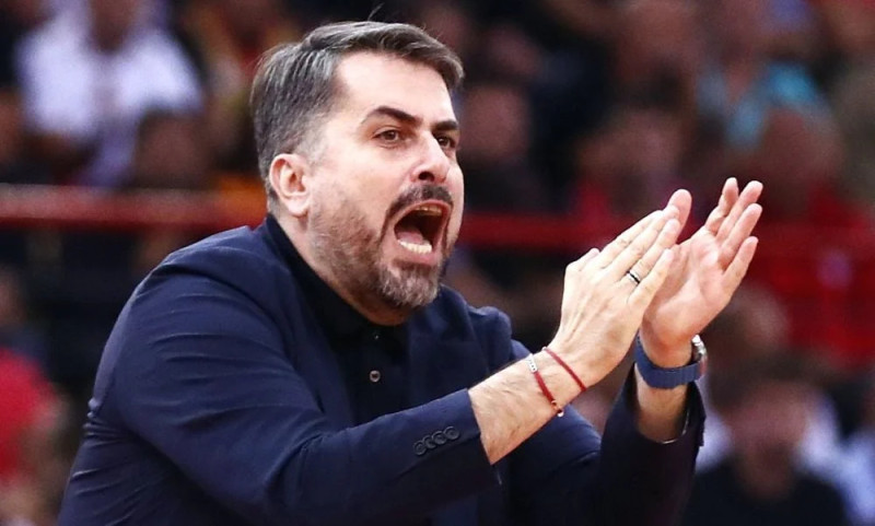 "Εκατοντάδες εκατομμύρια οι Αγγελόπουλοι"! Τι είπε ο Μπαφές για ΣΕΦ-Γουόκαπ