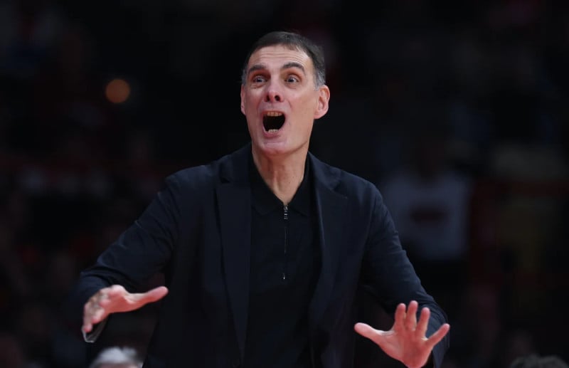 «Deadline» στον Ολυμπιακό για Τζόουνς - Plan B με… Φαρίντ από την Κίνα!