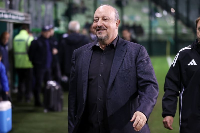 Δημοσίευμα-έκπληξη: "Η Λίβερπουλ εξετάζει Μπενίτεθ για αντί - Σλοτ"!