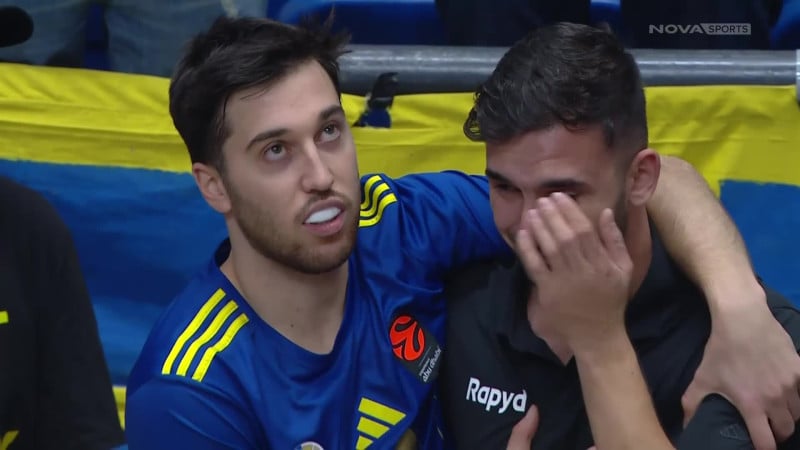 Συγκίνηση πριν από το τζάμπολ στο Τελ Αβίβ (ΒΙΝΤΕΟ)