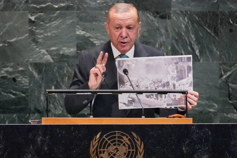 Αλβανική μπαμπεσιά με Ελλάδα!