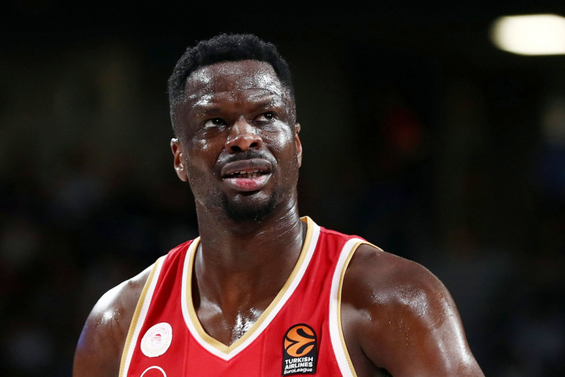 Δηλώθηκε και στην Ελλάδα ο Τζόουνς για τον Ολυμπιακό - Ποιοι έμειναν εκτός