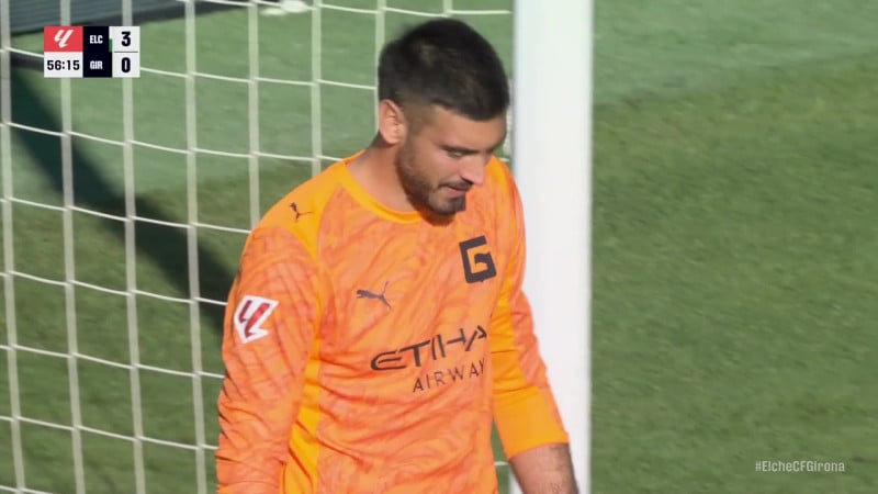 Ανεπανάληπτη γκάφα του Γκαζανίγκα - Έδωσε πάσα σε αντίπαλο (ΒΙΝΤΕΟ)