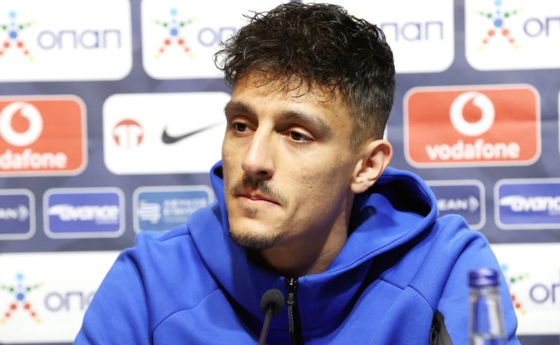 Η πρώτη μάχη Ολυμπιακού-ΠΑΟΚ για Έλληνα διεθνή - Τον χρυσώνουν να γυρίσει!