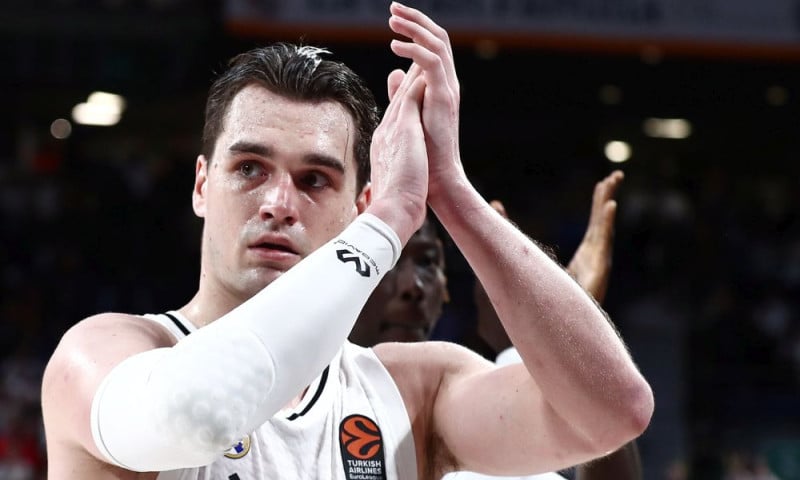 Ο Μάριο Χεζόνια