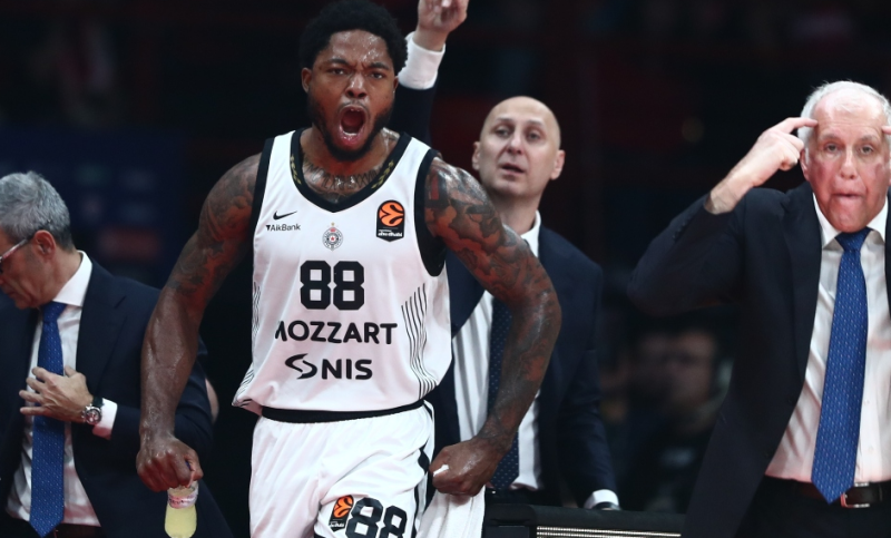 Χοντρό επεισόδιο Μπαρτζώκα με Τζοουνς: Παραλίγο να πιαστούν στα χέρια (Vid)